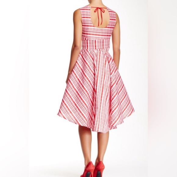 EVA FRANCO ANTHROPOLOGIE RED & WHITE PLAID SLEEVELESS FIT & FLARE DRESS WOMENS 8 - Picture 3 of 7